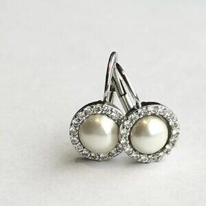 White Mabe pearl cz halo lever back earrings sterling silver 🆕
